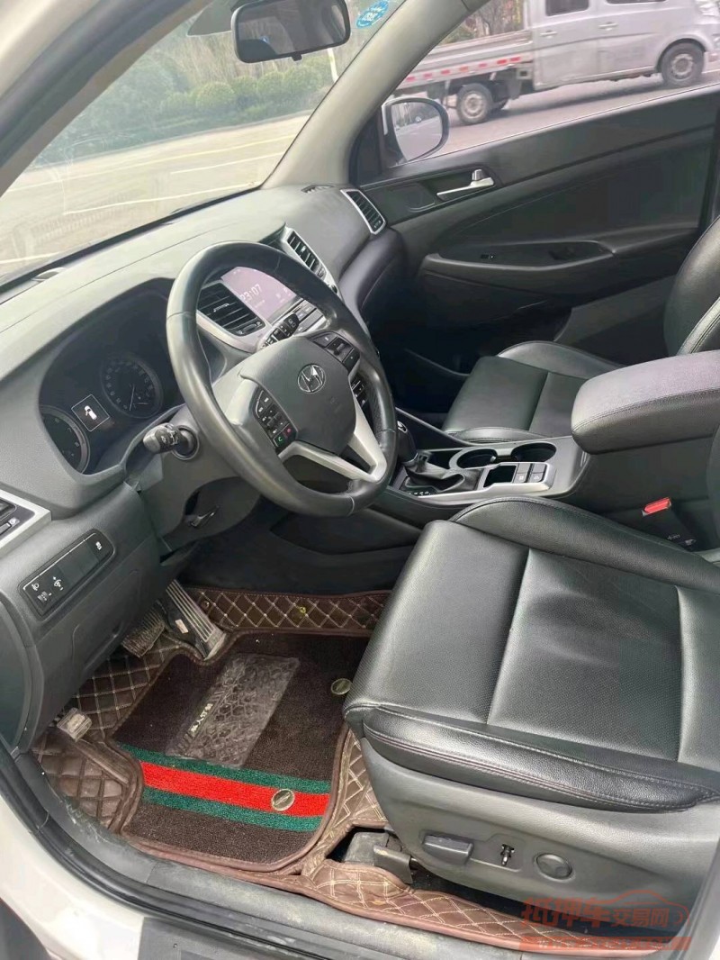 淮南17年现代途胜7