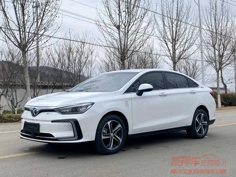 徐州22年北汽新能源EU系列3