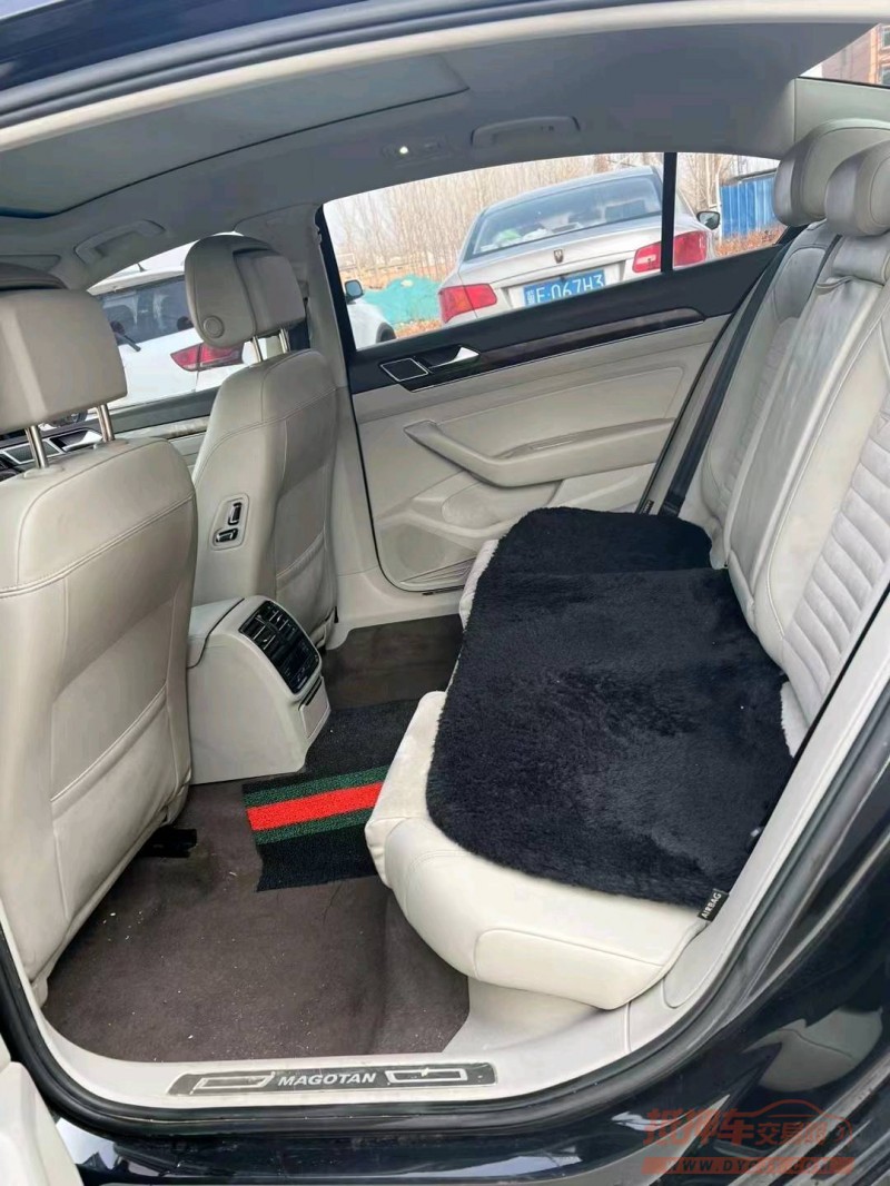 邯郸18年大众迈腾1