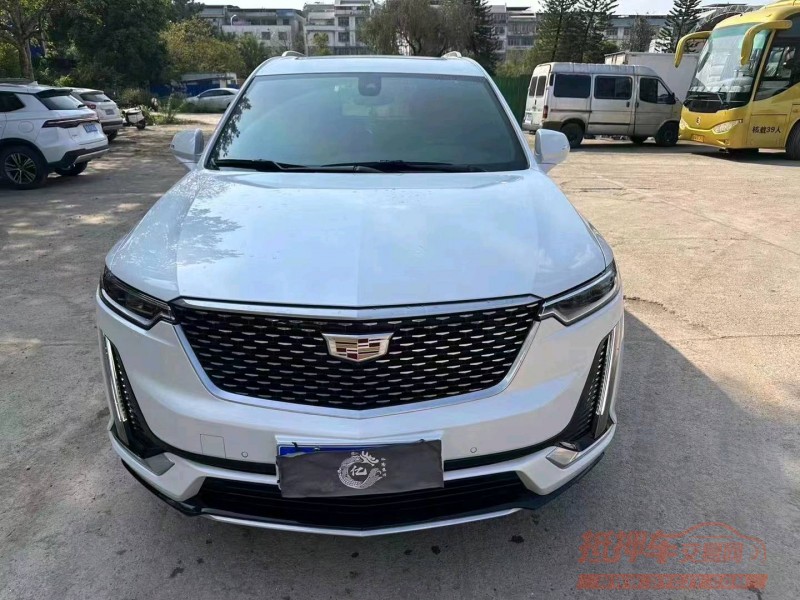 梧州20年凯迪拉克XT61