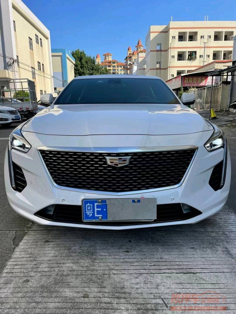 中山21年凯迪拉克CT61