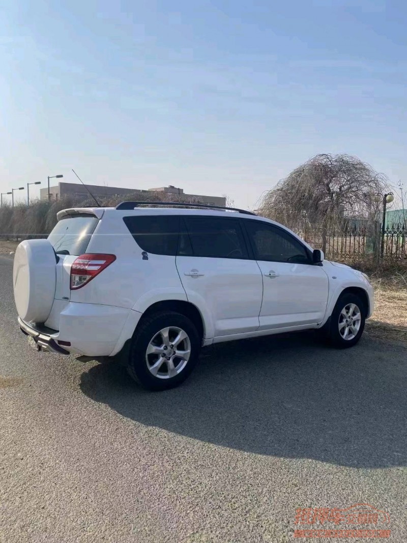 沈阳11年丰田RAV4荣放4