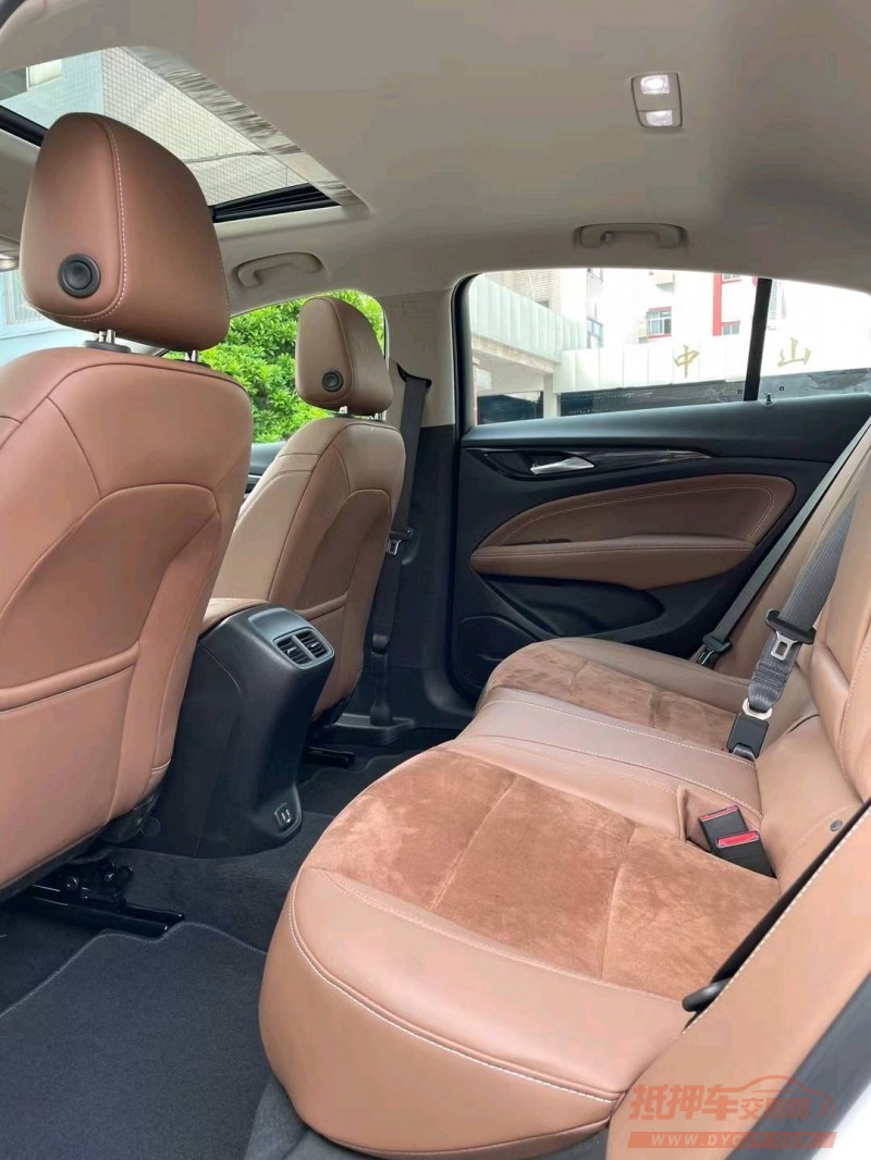 中山22年别克君威7