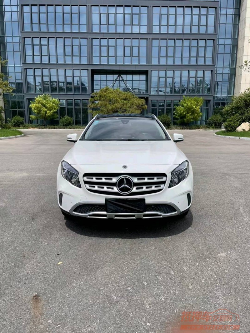 宿迁19年奔驰GLA9