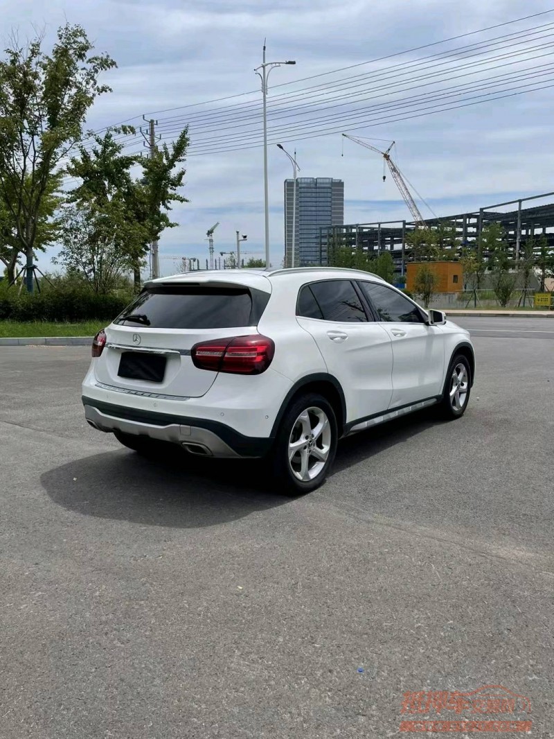 宿迁19年奔驰GLA2