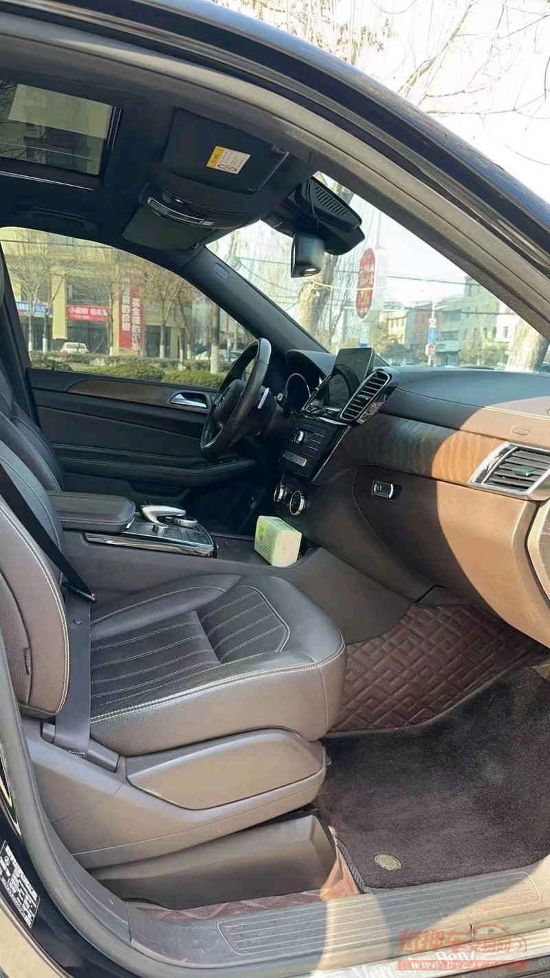 枣庄17年奔驰GLE2