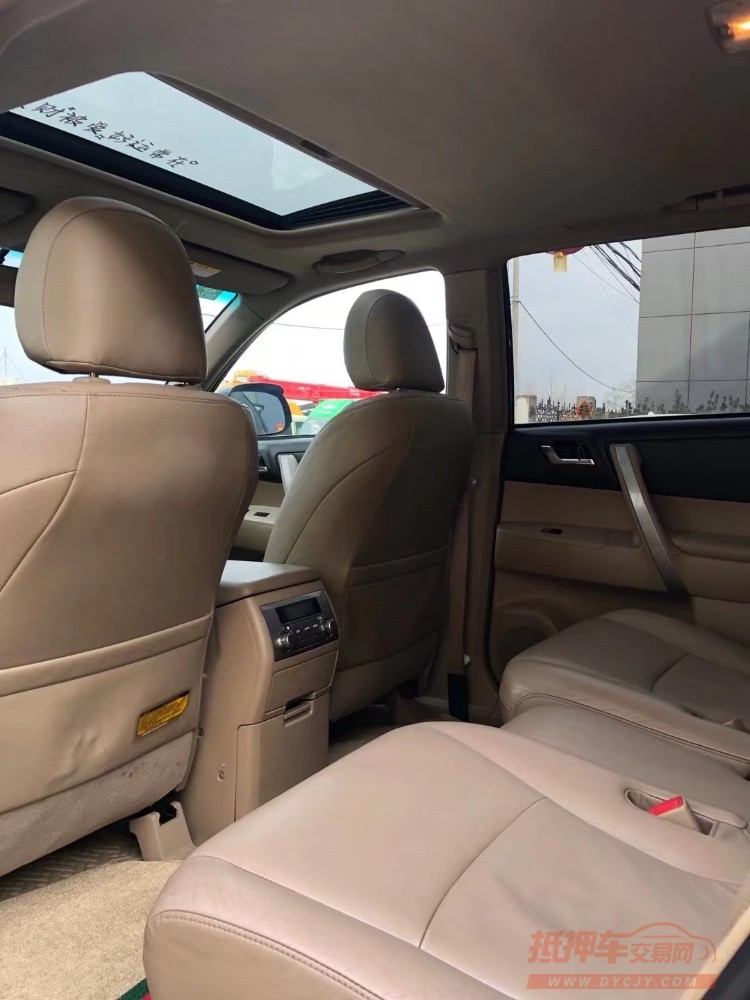 保定14年丰田汉兰达7