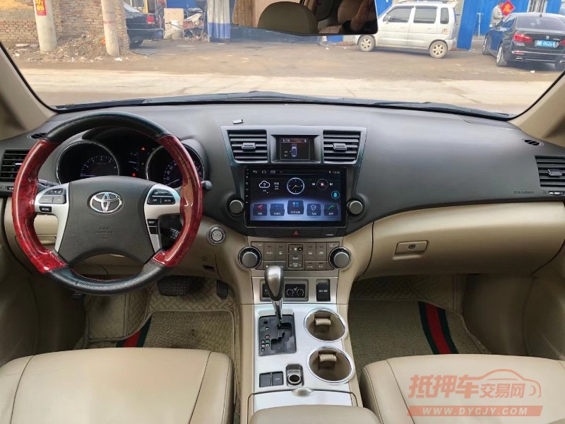 保定14年丰田汉兰达8