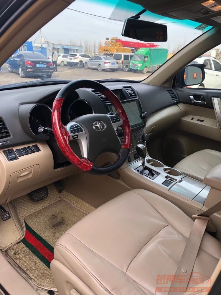 保定14年丰田汉兰达9