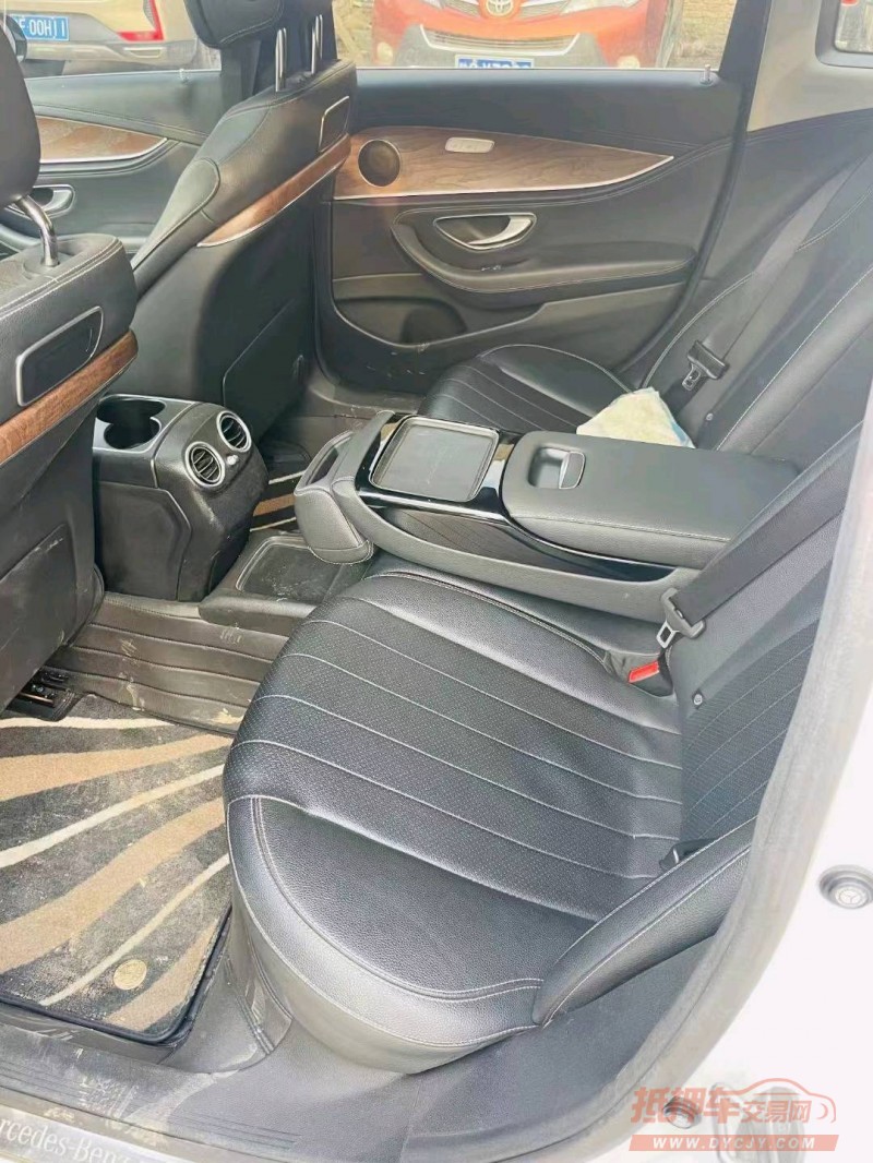 邢台17年奔驰E8