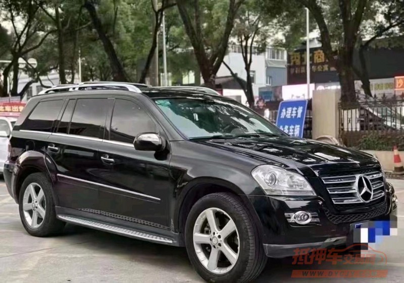 济南09年奔驰GL8