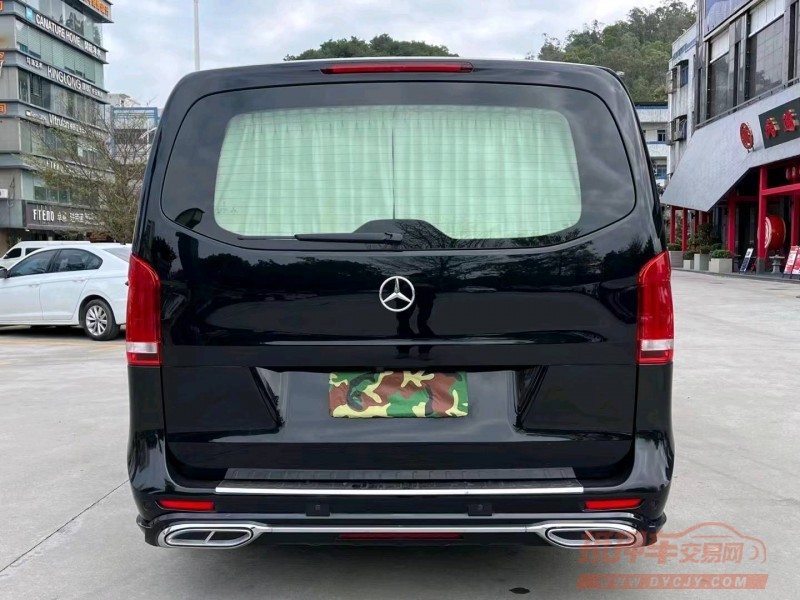 东莞22年奔驰威霆9