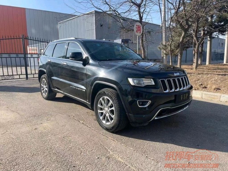 沈阳16年Jeep大切诺基4