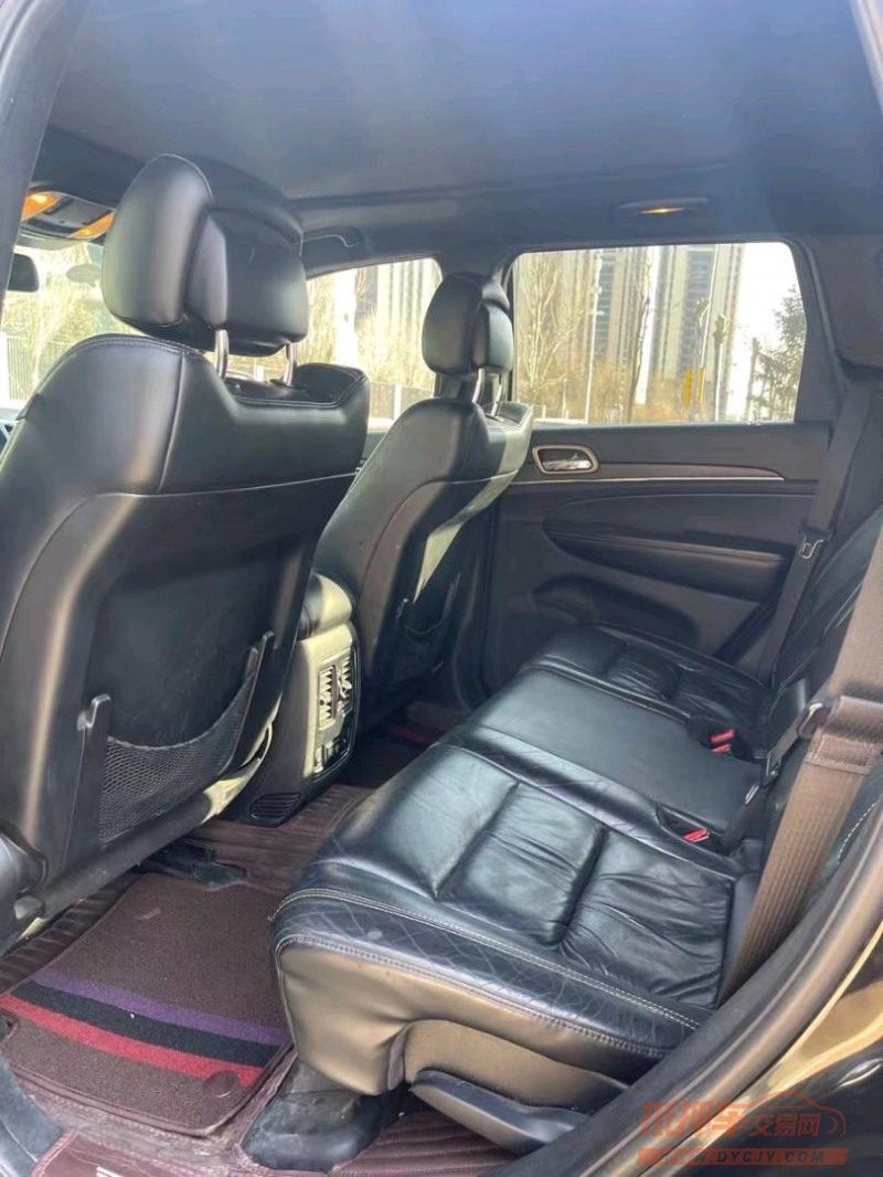 沈阳16年Jeep大切诺基8