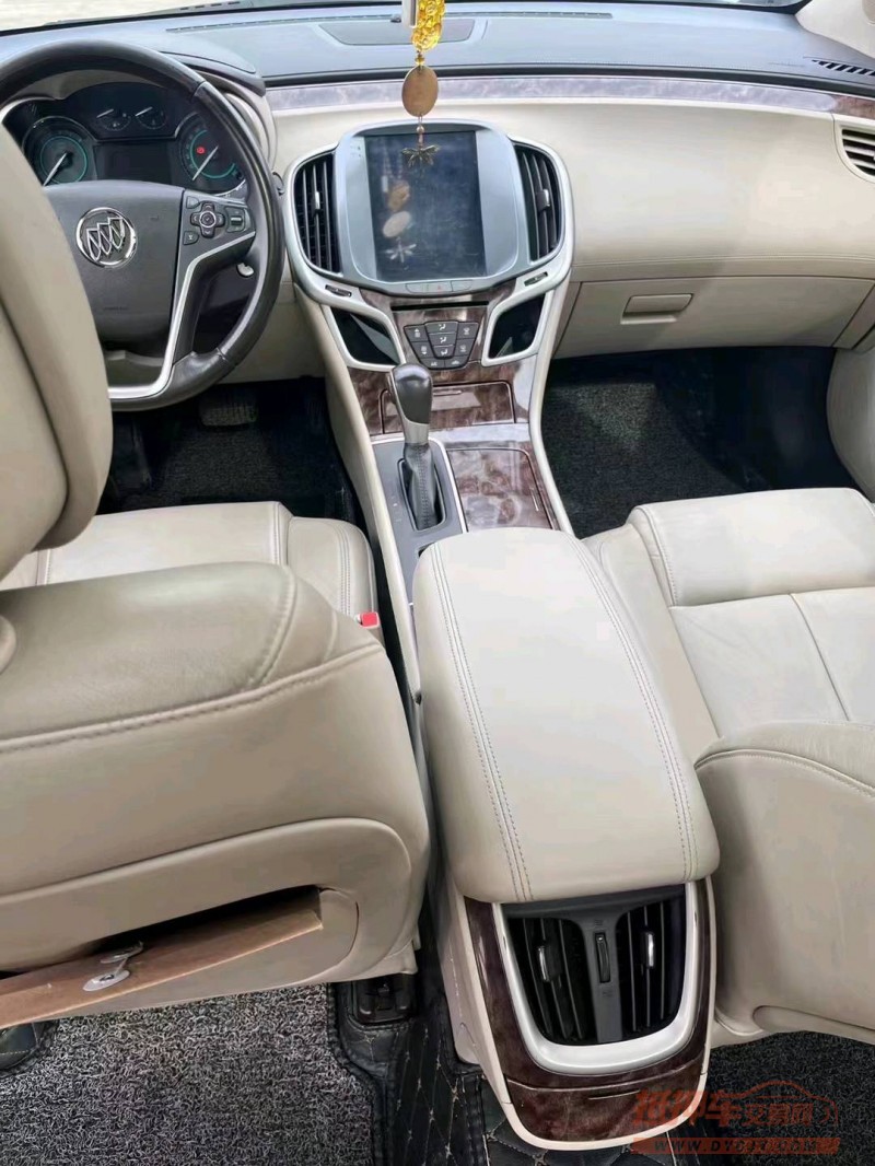 邯郸14年别克君越2