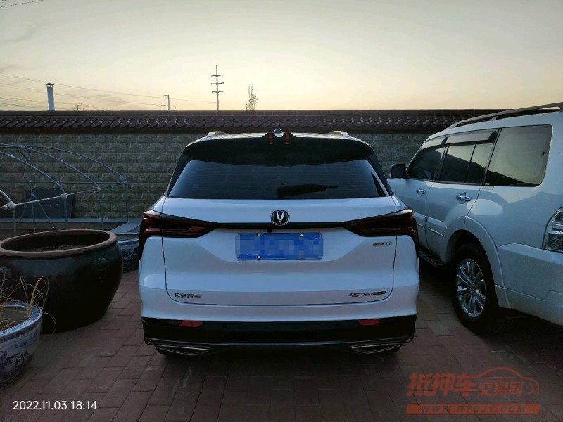 白銀22年長安汽車CS6