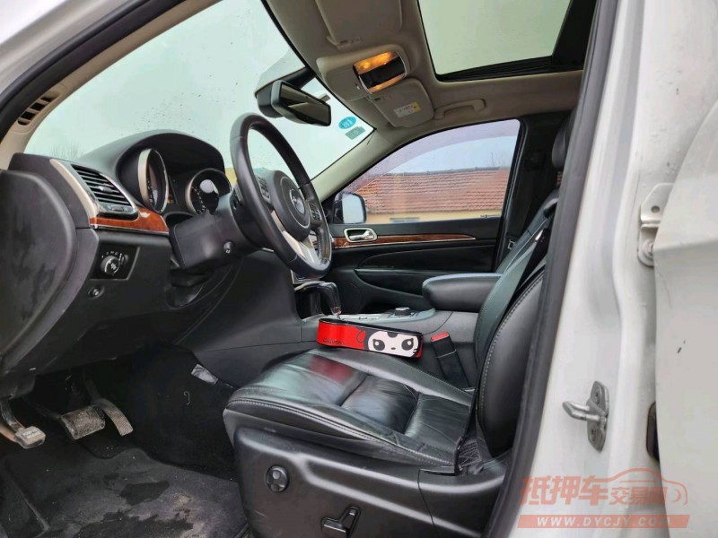 枣庄13年Jeep大切诺基4