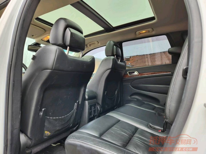 枣庄13年Jeep大切诺基3