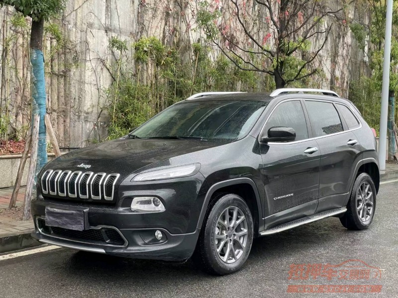 重庆21年Jeep自由光3