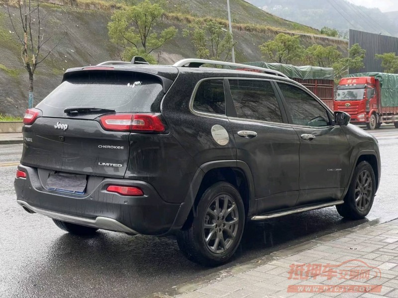 重庆21年Jeep自由光8