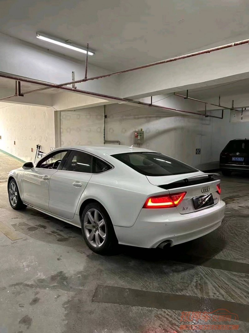 嘉兴14年奥迪A7L5