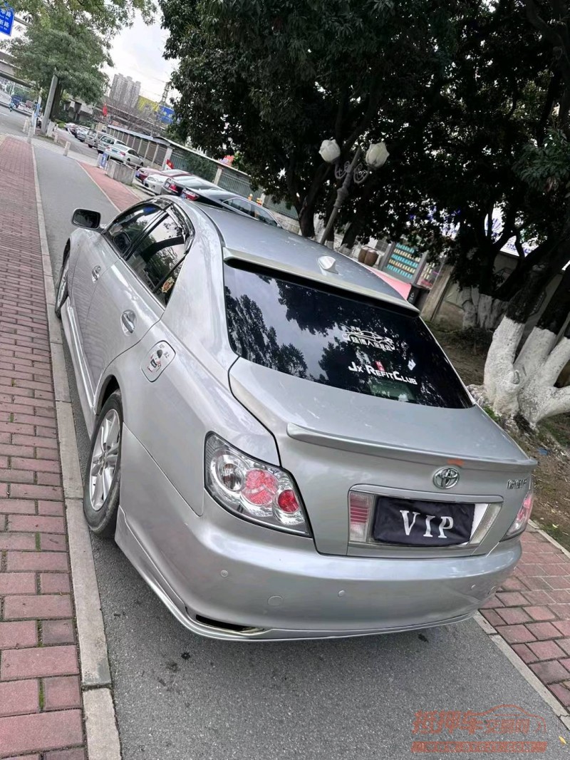 广州07年丰田锐志8