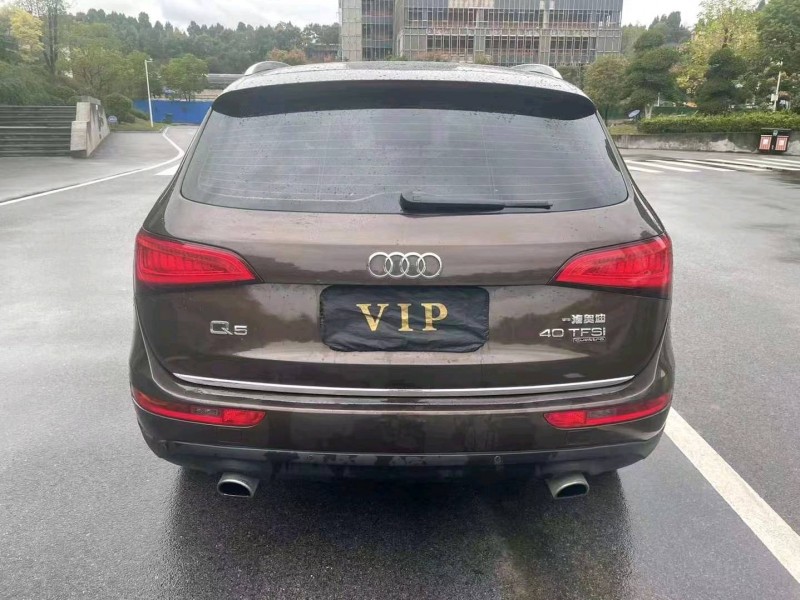 宜昌17年奥迪Q54