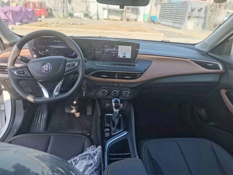 临沂22年别克威朗4