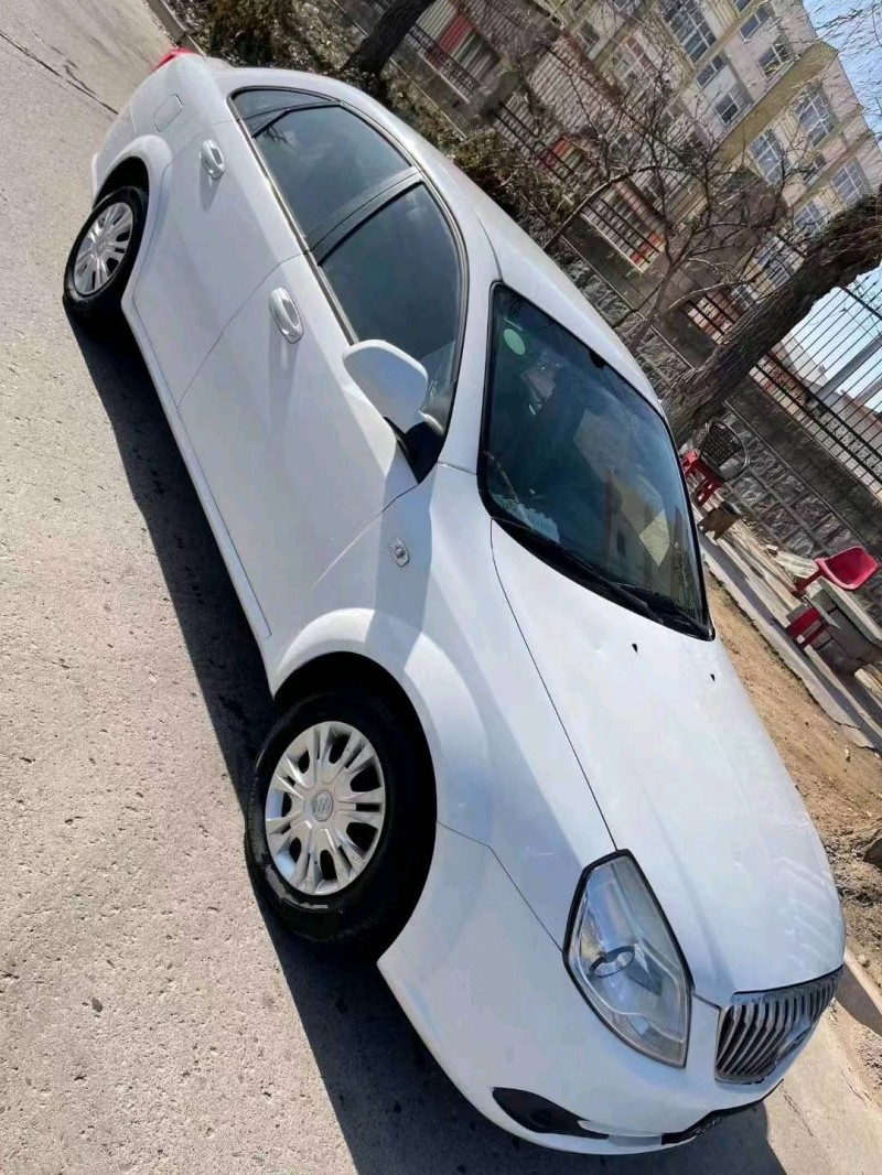 临沂16年别克凯越2