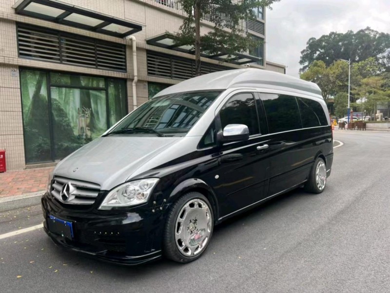 中山13年奔驰威霆2