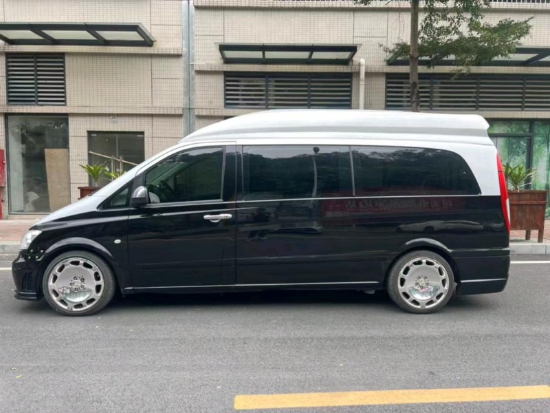 中山13年奔驰威霆3