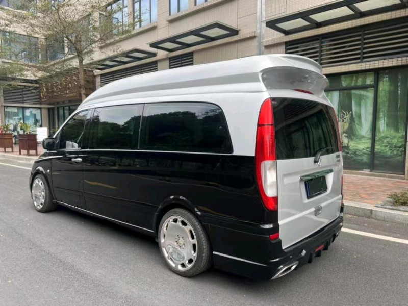 中山13年奔驰威霆4