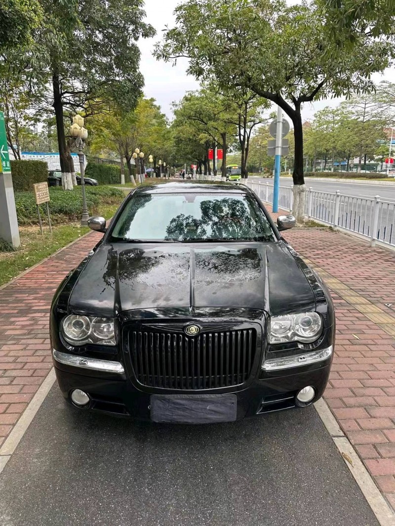 广州09年克莱斯勒300C1