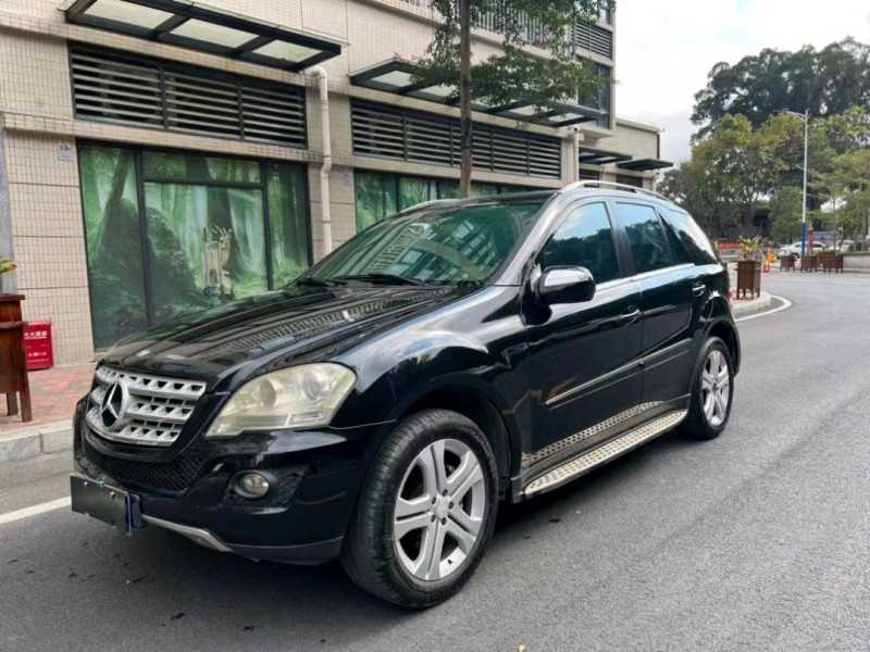 中山09年奔驰ML2