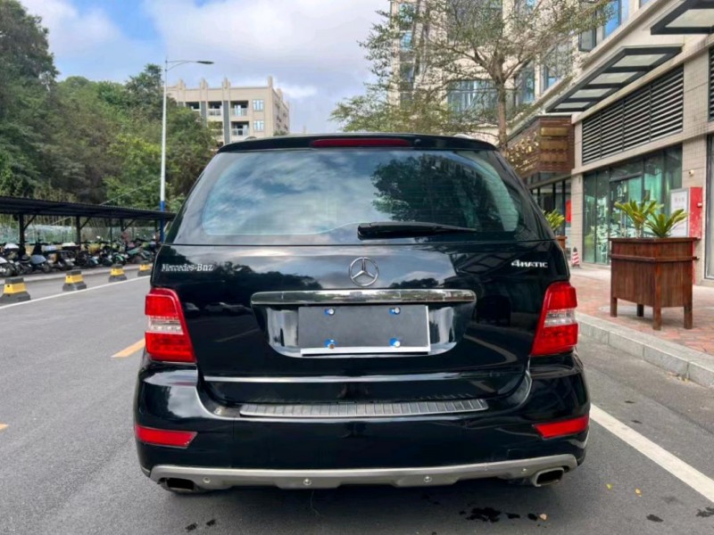 中山09年奔驰ML4