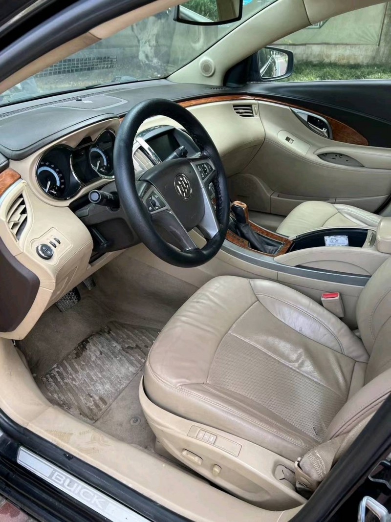 广州10年别克君越6