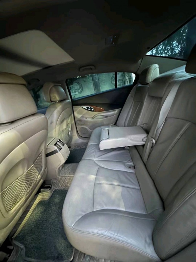 广州10年别克君越5