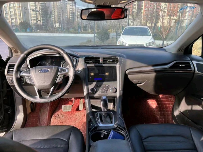 东营13年福特蒙迪欧8