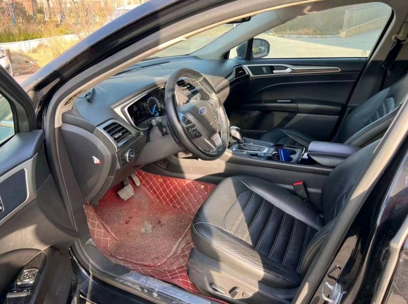 东营13年福特蒙迪欧9