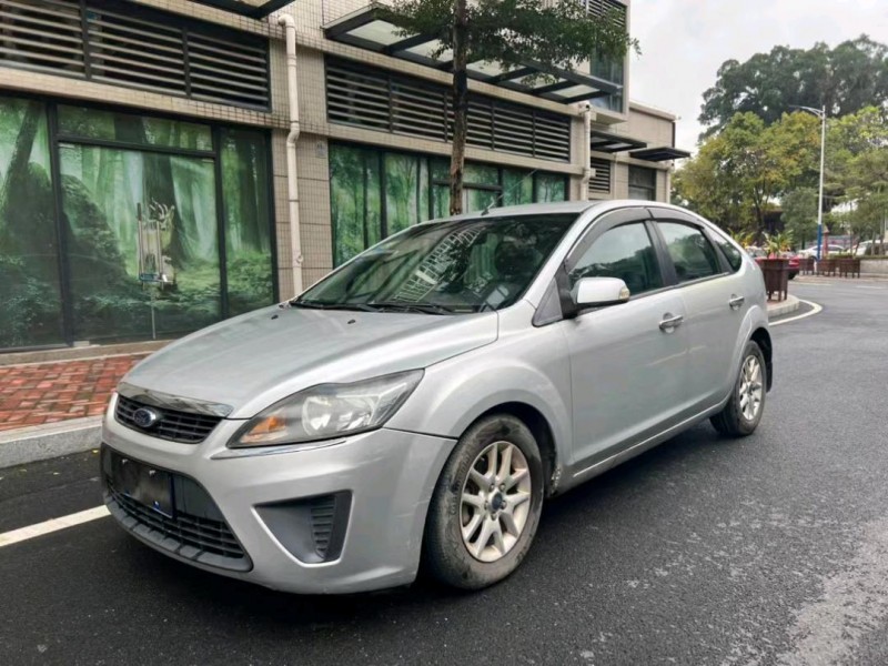 中山11年福特福克斯2