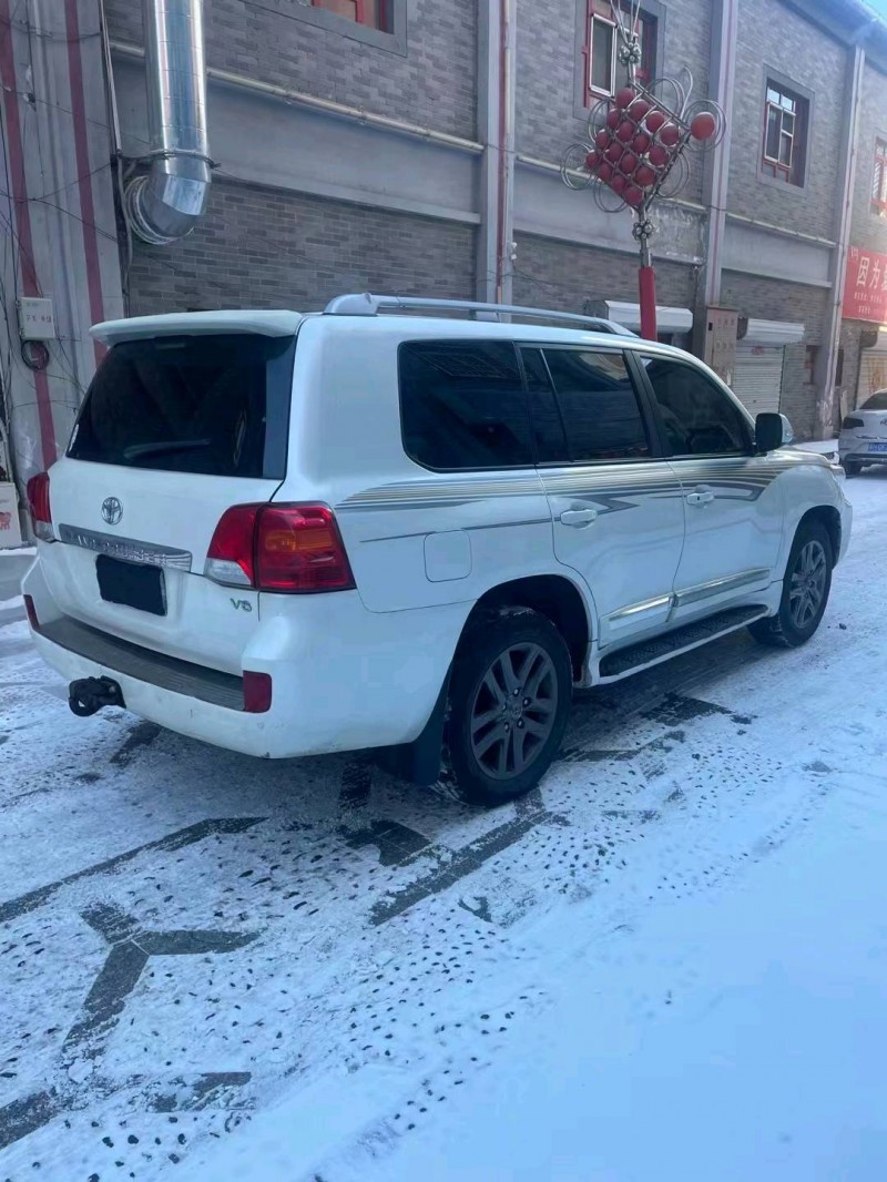 邯郸16年丰田兰德酷路泽5