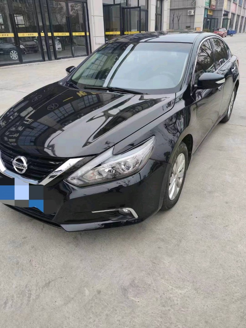 宜昌17年日产天籁2