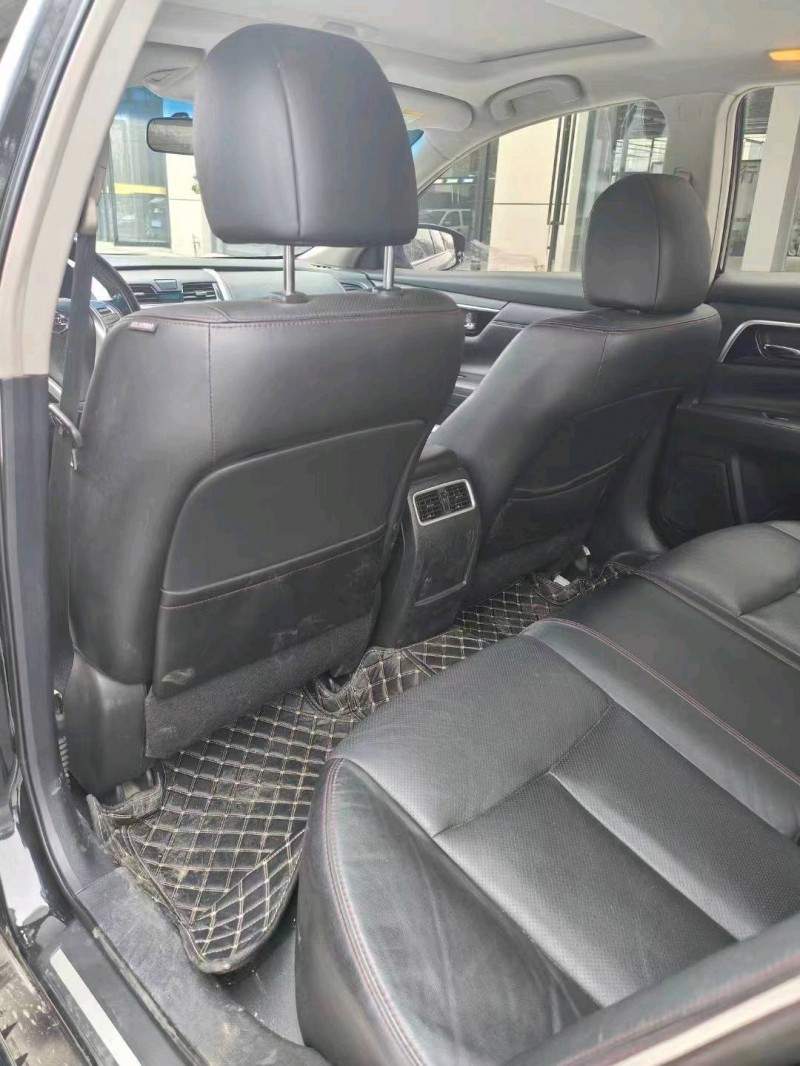 宜昌17年日产天籁9