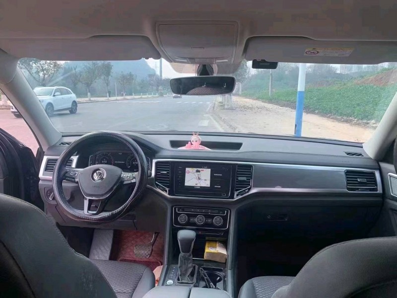 成都21年大众途昂6