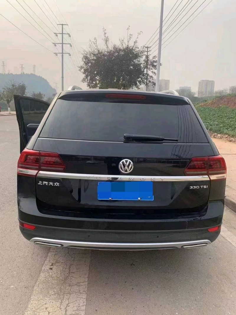 成都21年大众途昂8