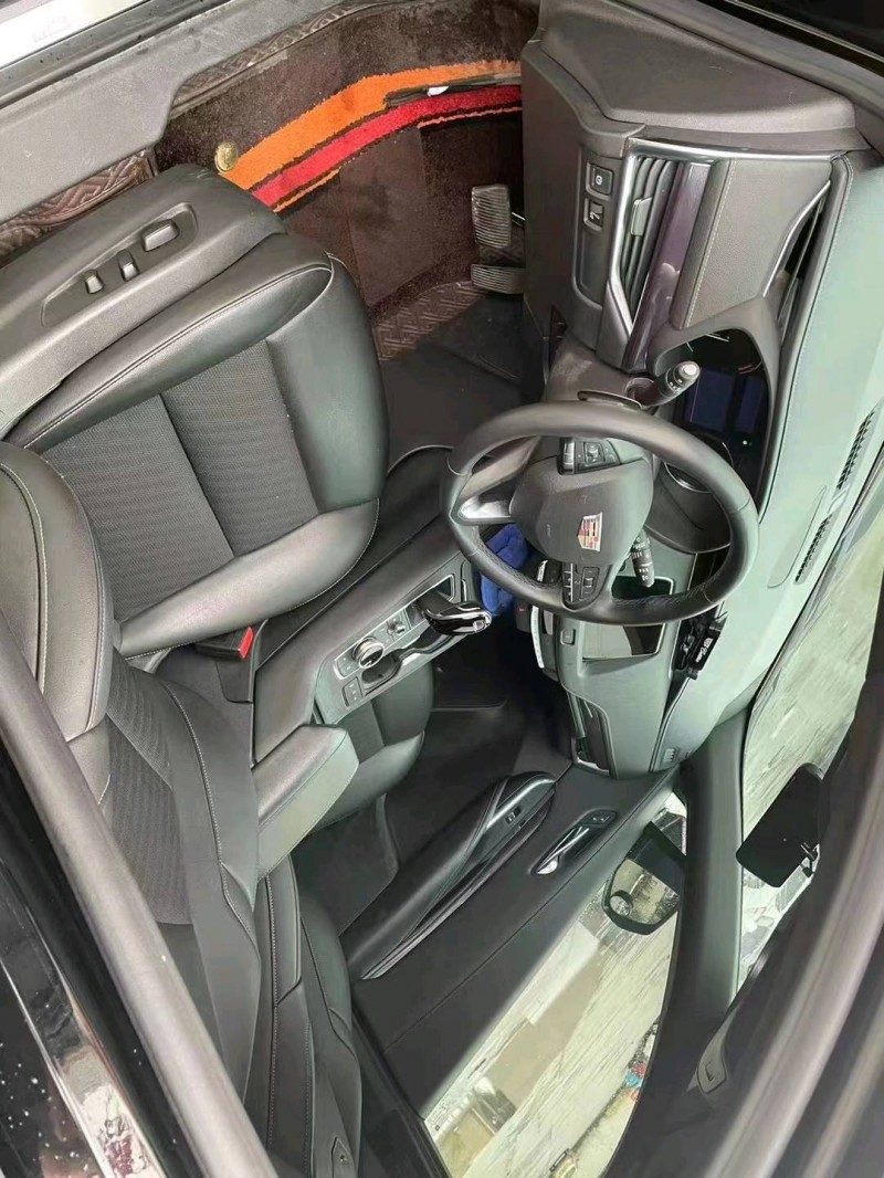 邯郸20年凯迪拉克XT43