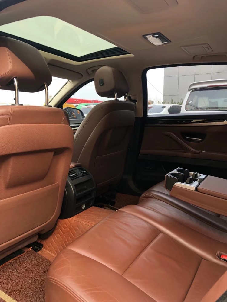 保定17年宝马5系9