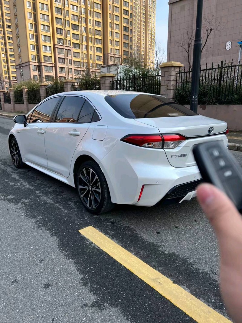 淮南20年丰田雷凌1