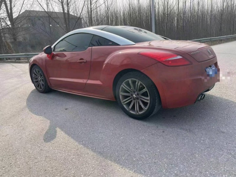 青岛14年标致RCZ7