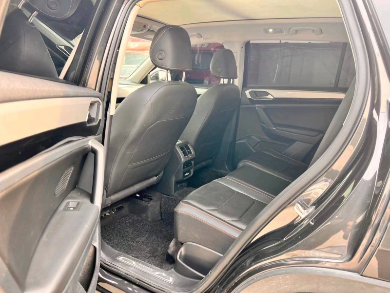 保定19年大众途岳7